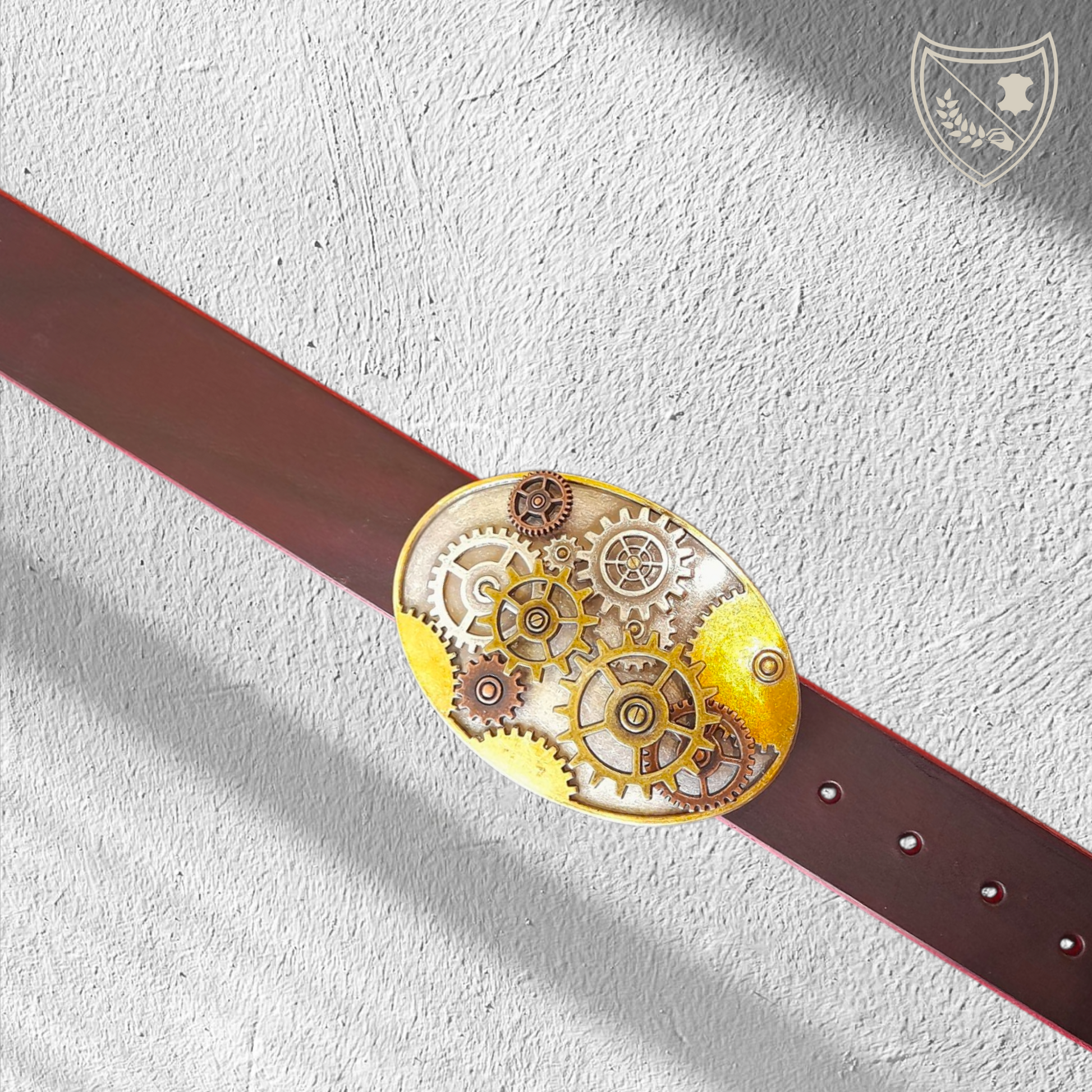 Ceinture couleur victoria avec boucle de ceinture Steamgear en métal vieilli, engrenages en relief, style rétro‑futuriste steampunk, fermoir fiable pour confort et maintien 