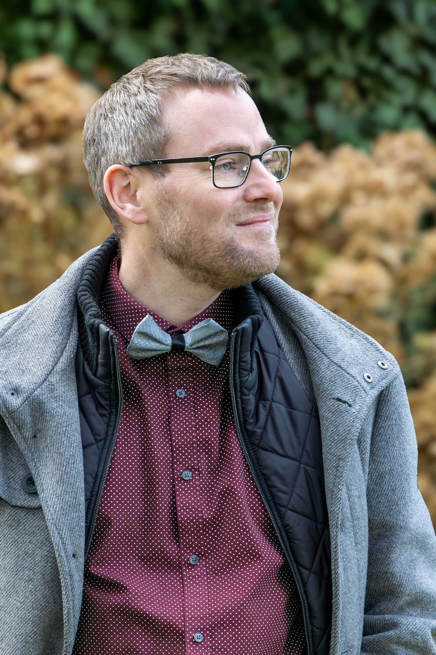 Bow tie