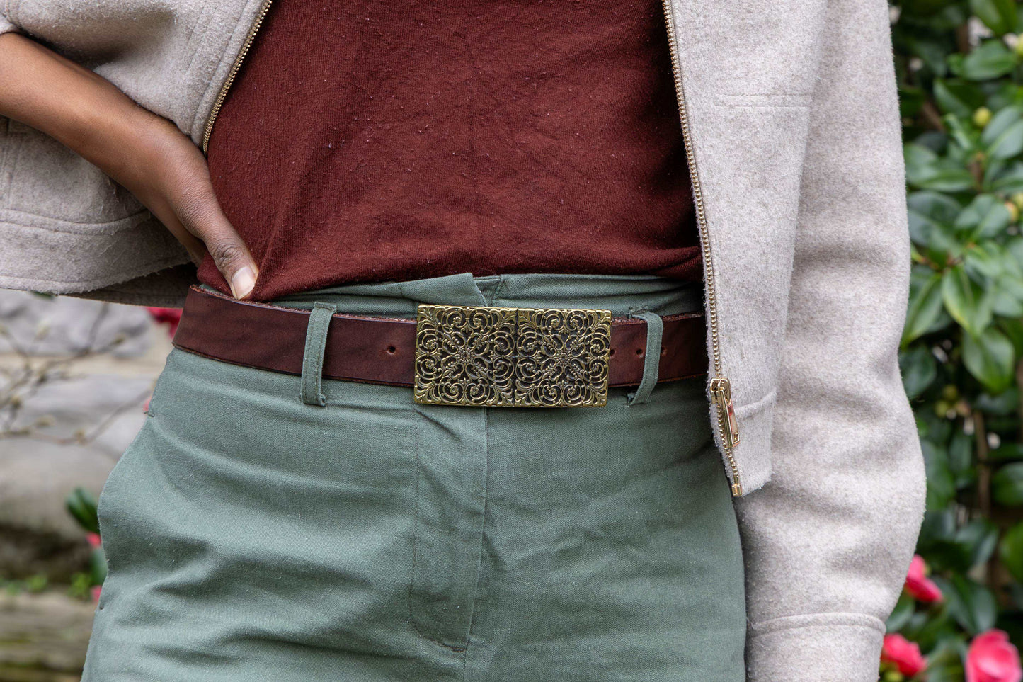 Orient buckle